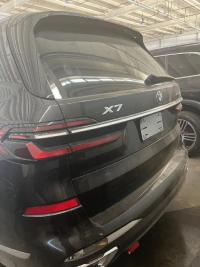 宝马X7