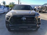 2024款 丰田红杉 3.5T 混动 四驱 SR5