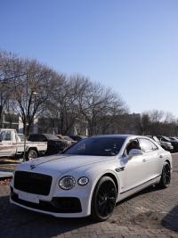 2024款 宾利飞驰 4.0T 雅度版