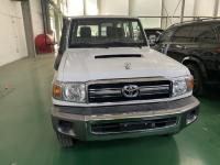 2023款 丰田酷路泽LC76 4.5T LC76 柴油 铁轮