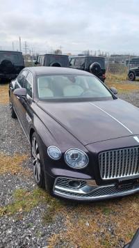 2024款 宾利飞驰 4.0T 雅度版