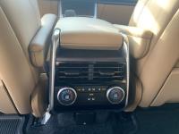 路虎揽胜行政3.0汽油