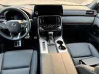雷克萨斯LX600