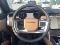 路虎揽胜行政3.0汽油