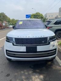 2024款 路虎揽胜行政4.4汽油 4.4T P530 汽油 SE 长轴 7座