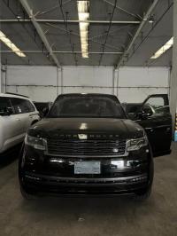 2024款 路虎揽胜行政4.4汽油 4.4T P530 汽油 SE 长轴 7座