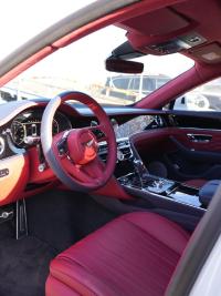 24款 4.0T 雅度版