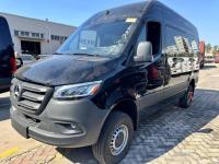 2023款 奔驰斯宾特2.0T 柴油 高顶