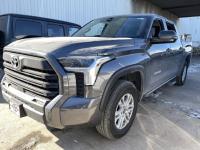 2024款 丰田坦途 3.5T 四门 SR5