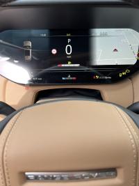 路虎揽胜行政3.0汽油