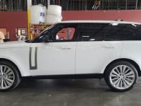 路虎揽胜行政3.0汽油