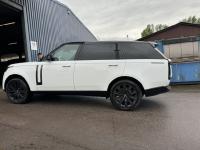 路虎揽胜行政3.0汽油