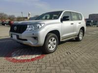 2023款 丰田霸道2800 2.8T 柴油 5座 九气 无天窗 丐版