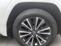 23款 LX600 7座 Prestige威望版