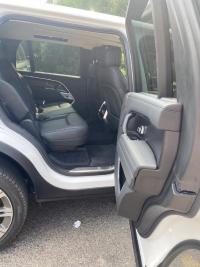 路虎揽胜行政4.4汽油