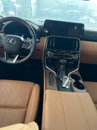 雷克萨斯LX600