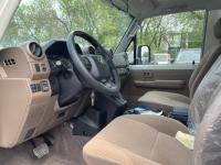 24款 2.8T LC71 柴油 铁轮 卤素大灯