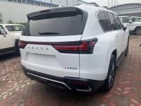 24款 LX600 7座 F-Sport运动