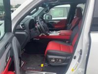 24款 LX600 7座 F-Sport运动