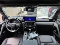 24款 LX600 7座 Premium高级