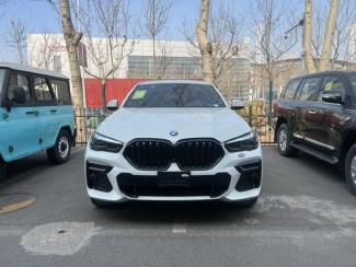 2022款 宝马X6 xDrive40i M运动 大豪华 定金全国发车 全程透明交易手续发票随车15722062000