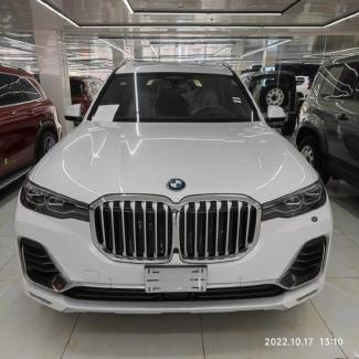 2022款 宝马X7 xDrive40i 标准型 定金全国发车 全程透明交易手续发票随车15722062000