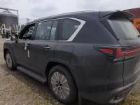 23款 LX600 5座 Luxury