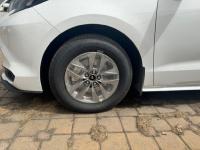 2024款 丰田塞纳2.5L 油电混合 四驱 LE