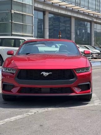 2024款 福特Mustang(野马) 2.3T 自动 硬顶 标准型 车型报价=价格随时变动=联系方式15122349933敬业（同微信）欢迎咨询 全国可分期