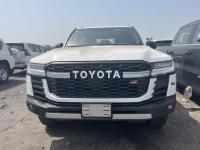 2024款 丰田酷路泽3500 3.5T GR-Sport 天窗 抬显 后娱 无雷测