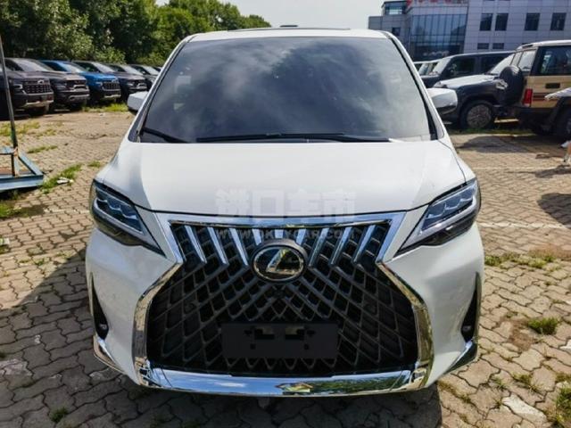 欧版2023款 雷克萨斯LM350 3.5L 七座 菲律宾