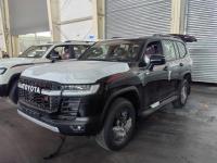 2024款 丰田酷路泽3500 3.5T GR-Sport 天窗 抬显 后娱 雷测