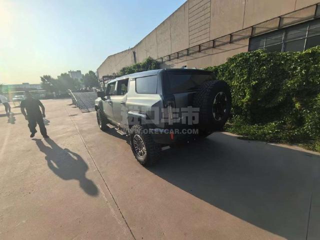 美规2024款 悍马EV 3X SUV