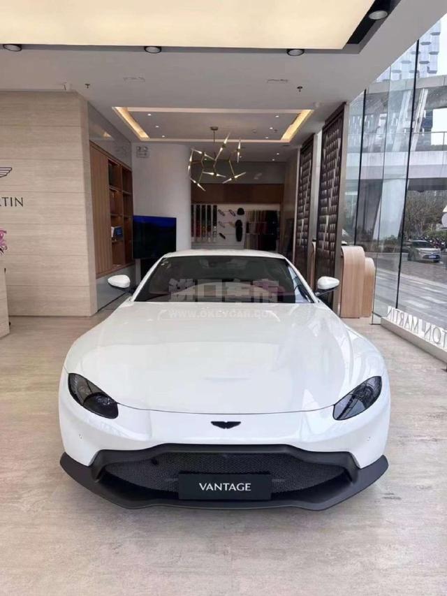 中规2022款  阿斯顿·马丁V8 Vantage 4.0T V8 Coupe