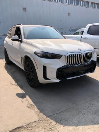 2024款 宝马X5 xDrive40i XLine 联系方式：15510877887（同微信）崔经理 价格可能随时有变动 欢迎咨询 全国可分期