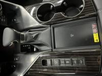 23款 LX600 5座 Luxury