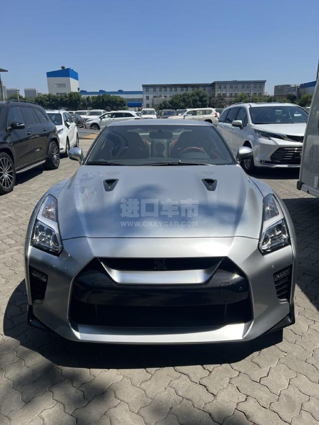 美规2023款 日产GT-R 3.8T Premium高级版