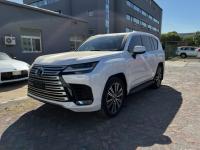 24款 LX600 7座 Luxury豪华