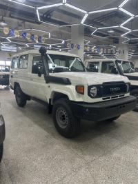 2024款 丰田酷路泽70系列 4.0L LC78 手动 汽油