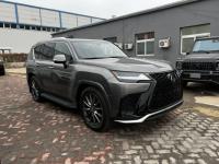 24款 LX600 7座 F-Sport运动