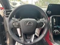 23款 LX600 7座 F-Sport运动