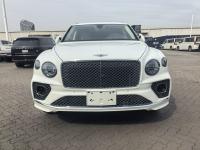 2023款 宾利添越 4.0T 雅度