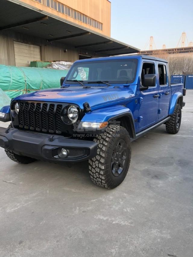 美规2023款 JeepGladiator角斗士 3.6L 自动 Willys