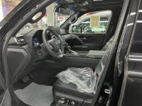 23款 LX600 5座 Premium高级