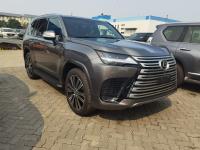 24款 LX600 7座 Luxury豪华