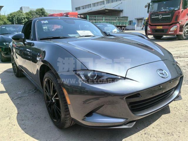 墨版2024款 马自达MX-5 2.0L 手动 软顶敞篷