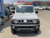 2024款 铃木吉姆尼 1.5L 五门 自动 顶配GLX