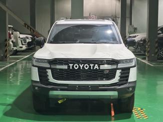 2023款 丰田酷路泽3300 3.3T GR-Sport 联系电话：15620023077 万经理{同微信} 可零首付 定金发车 大商无欺 无隐藏消费