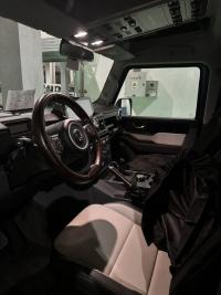 INEOS(英力士)Grenadier掷弹兵