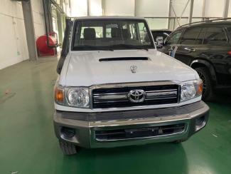 2023款 丰田酷路泽LC76 4.5T LC76 柴油 铁轮 http://dealer.okeycar.com/230945/price/1262851.html